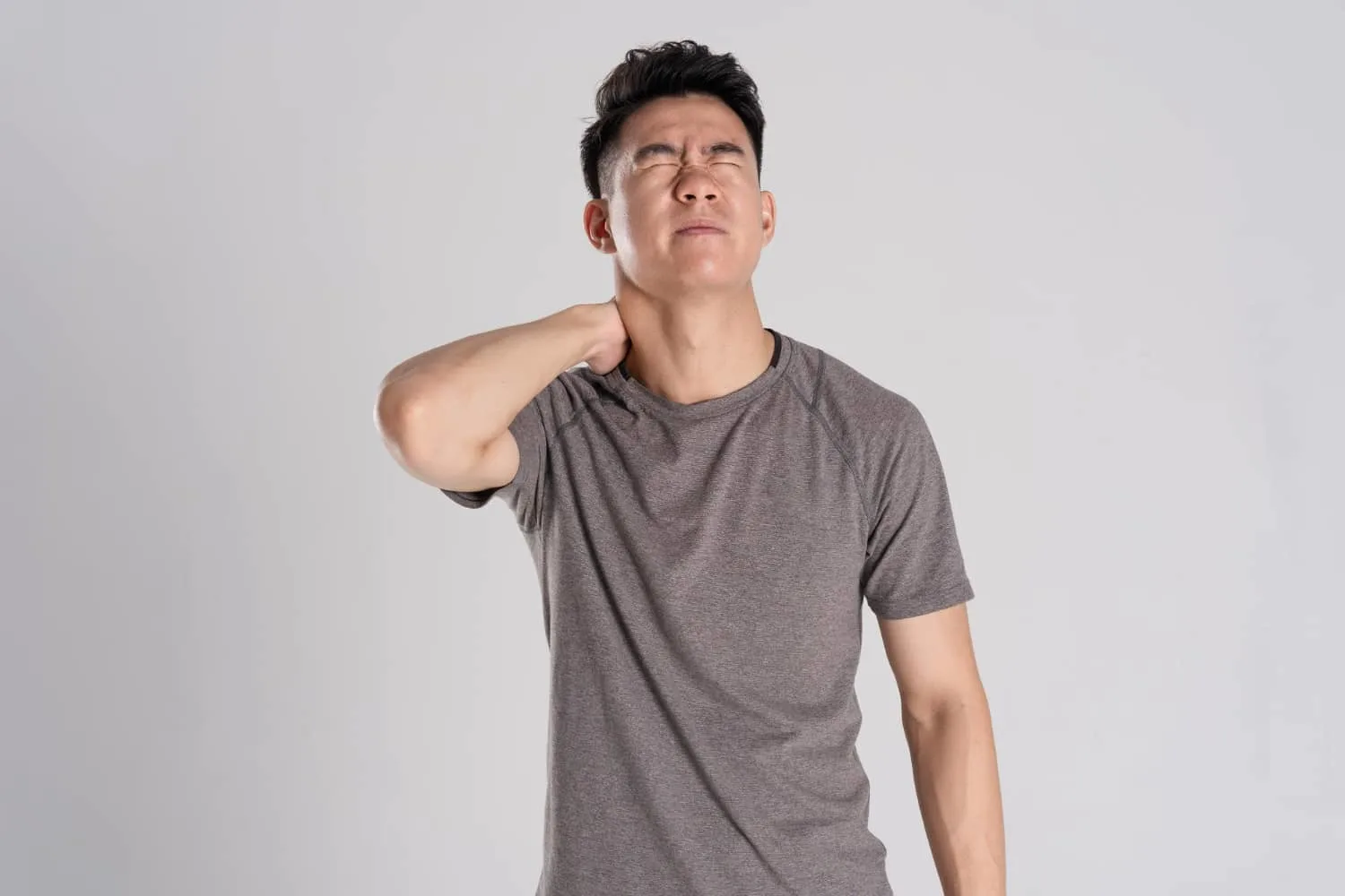 sakit leher sebelah kanan