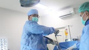 Operasi Saraf Terjepit Tulang Belakang - Lamina Pain and Spine Center