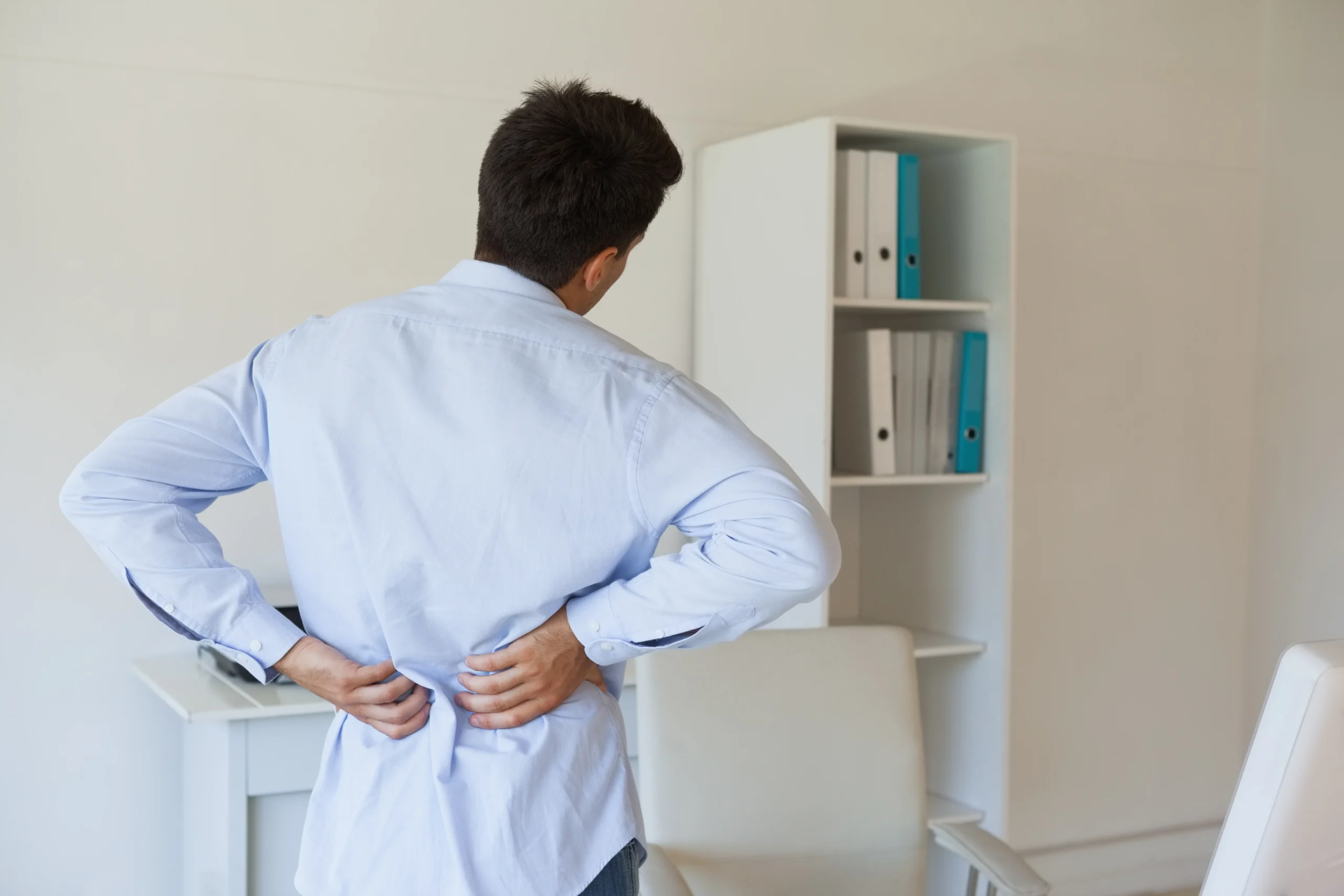 Spondylolisthesis Bisa Picu Sakit Pinggang Belakang - Lamina Pain and Spine Center