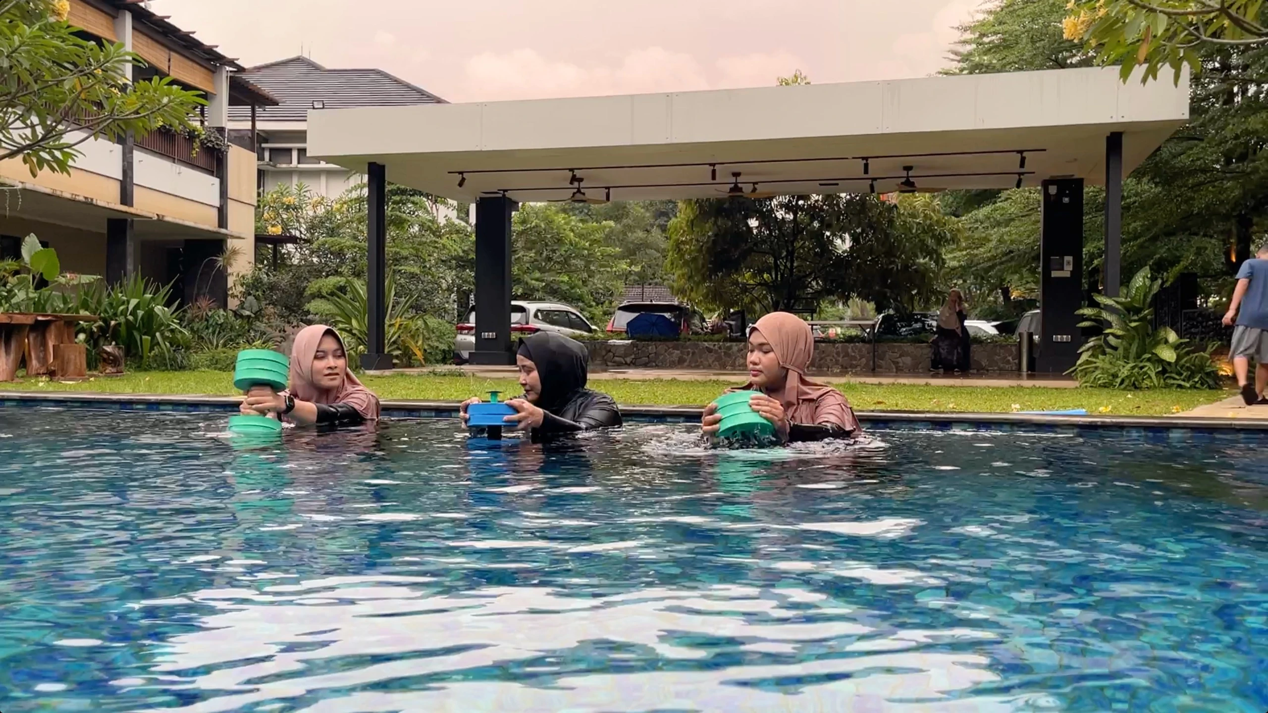 Mengenal Hydrotherapy dan Manfaatnya untuk Kesehatan - Lamina Pain and Spine Center